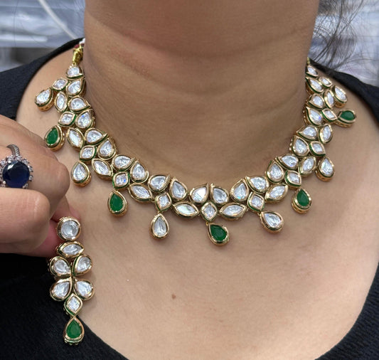 Meenakari Beautiful Kundan Necklace in green for woman