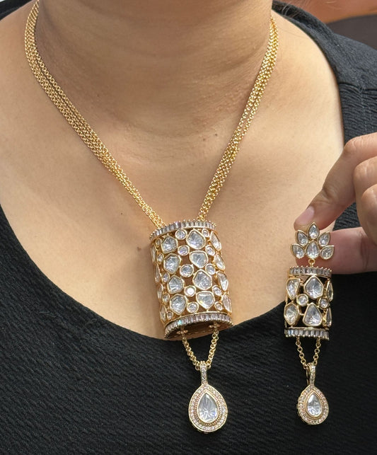Long Chain Necklace With Broad Pendent Set for woman