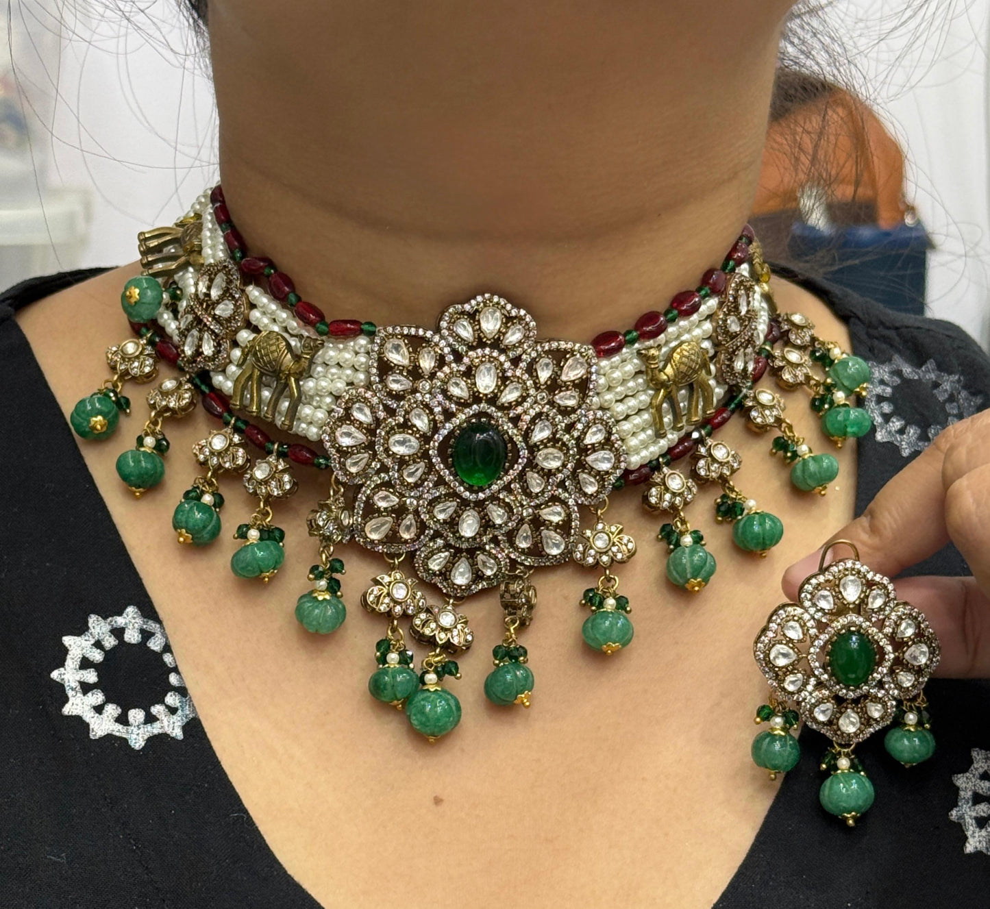 Beaded Broad Choker With Oversized Studs for woman