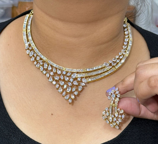 Alisha Zircon necklace in golden polish