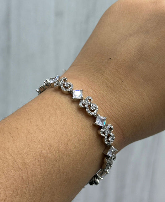Harvi Diamond Bracelet For Women