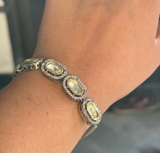 POLKI KUNDAN CHAIN BRACELET