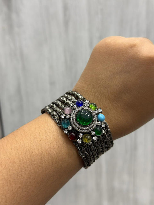 HANDCUFF IWITH CZ BRACELET FOR WOMEN