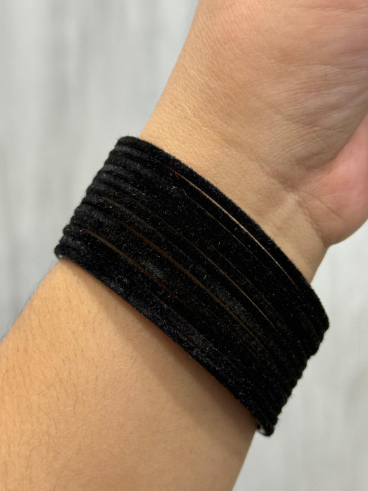 Vahini Black velvet bangles For Women